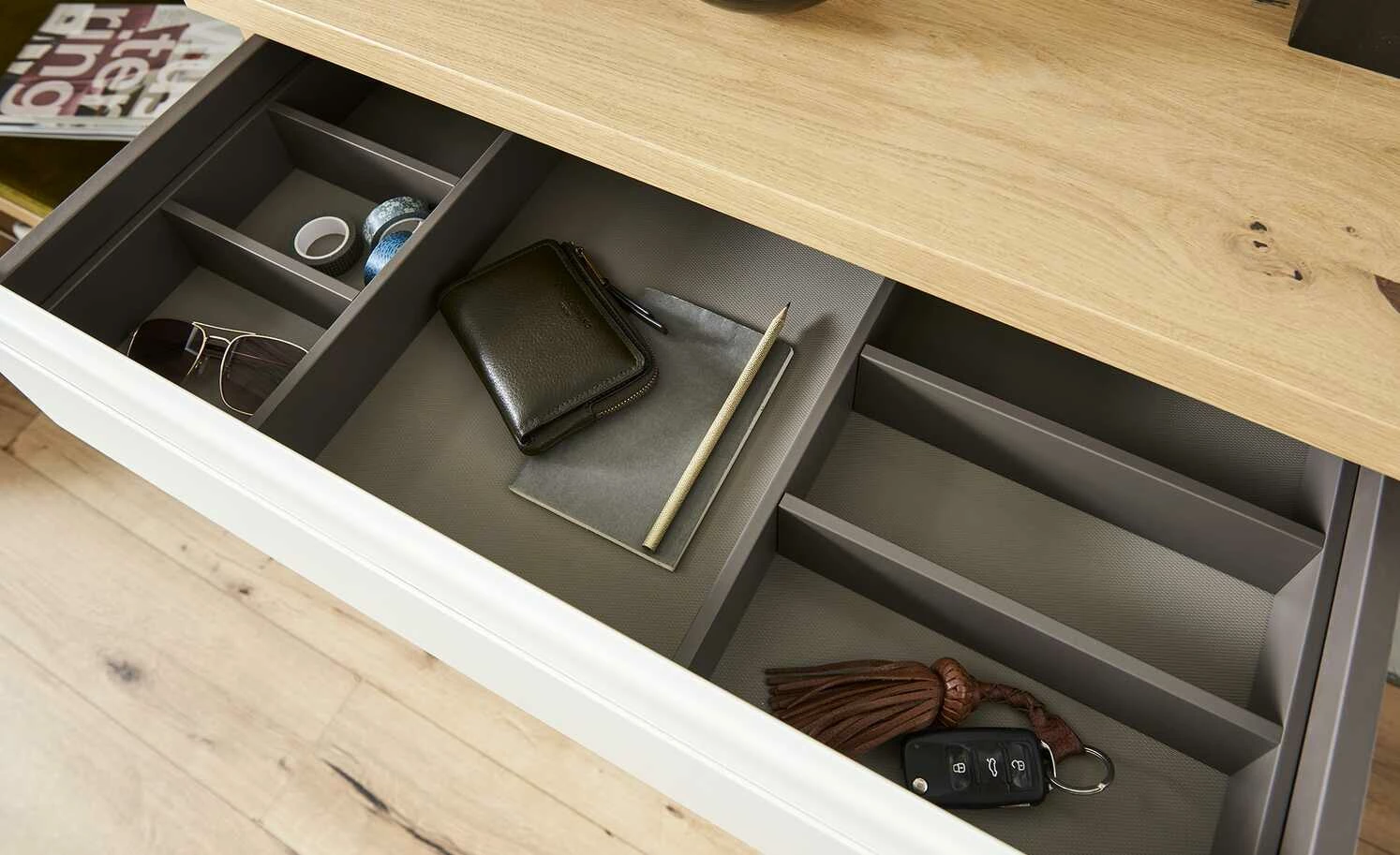 medium Spiegel Globe 1 medium Spiegel Globe