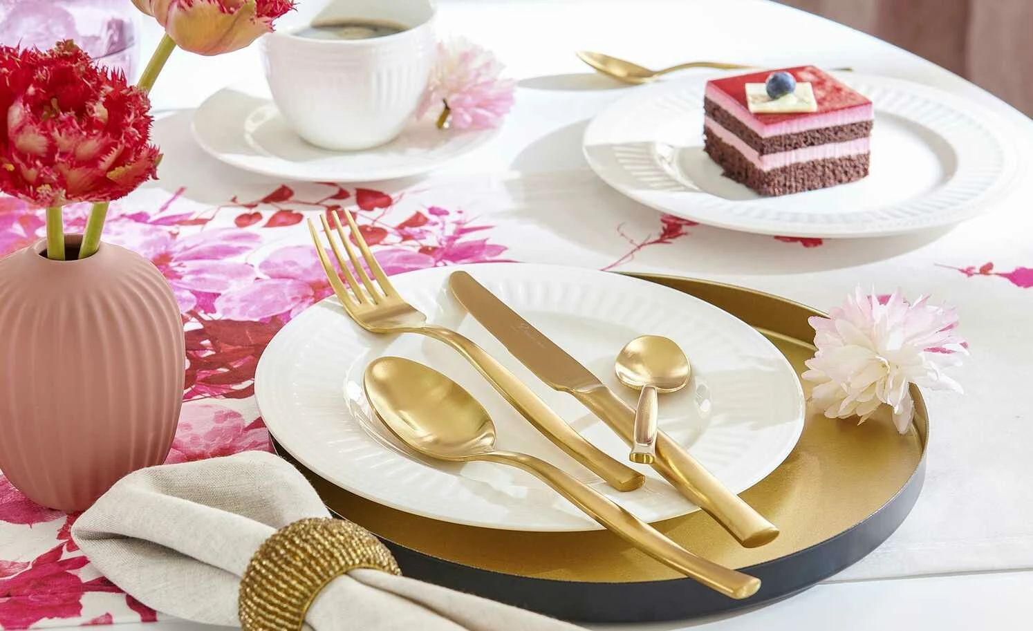 Deko Teller | Schwarz/ goldfarben 1 Deko Teller | Schwarz/ goldfarben